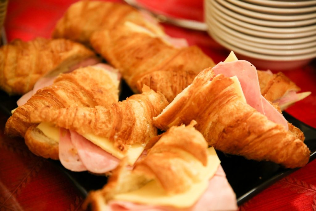 london hotel with breakfast included